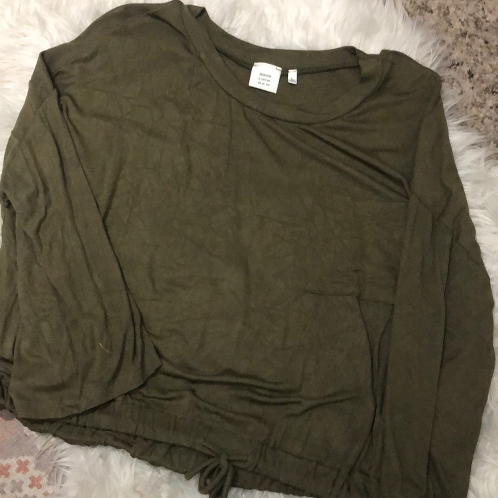 Olive Green Top 🌵